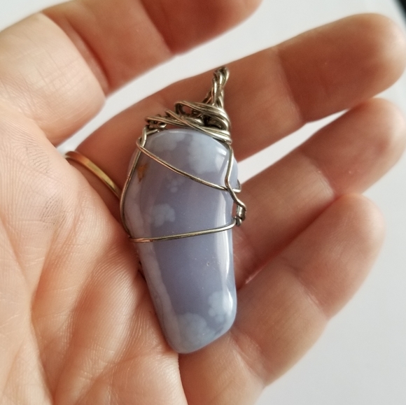 Handmade wire wrapped pendant pale blue stone silver tone Agate - Picture 8 of 10